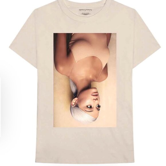 Ariana Grande Sweetener Tour T-shirt Size XL - Picture 1 of 5
